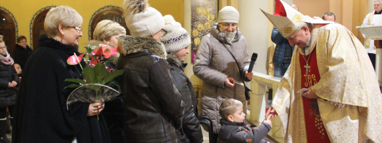 Biskup z niepełnosprawnymi