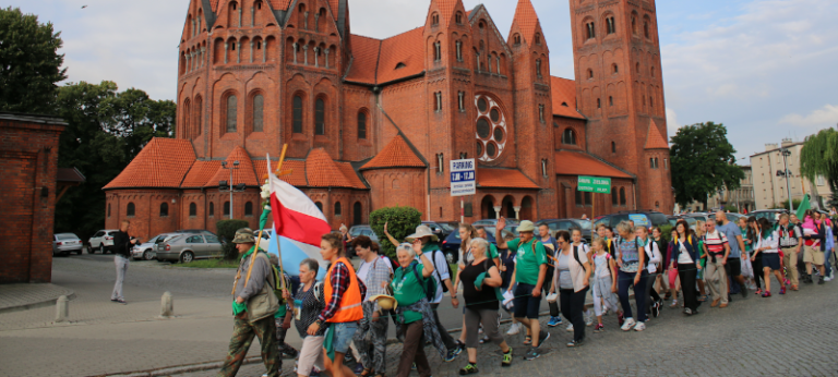 Zielona w drodze do Matki