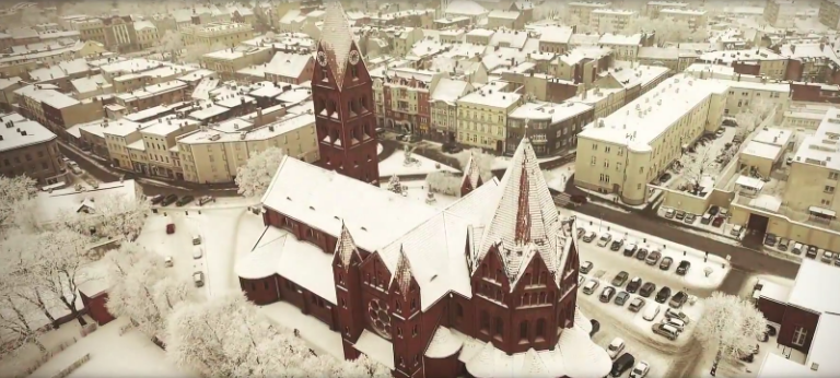 Konkatedra w zimowej szacie [wideo]