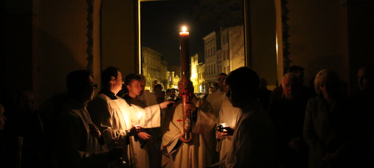 Wielka Sobota – Liturgia Wigilii Paschalnej