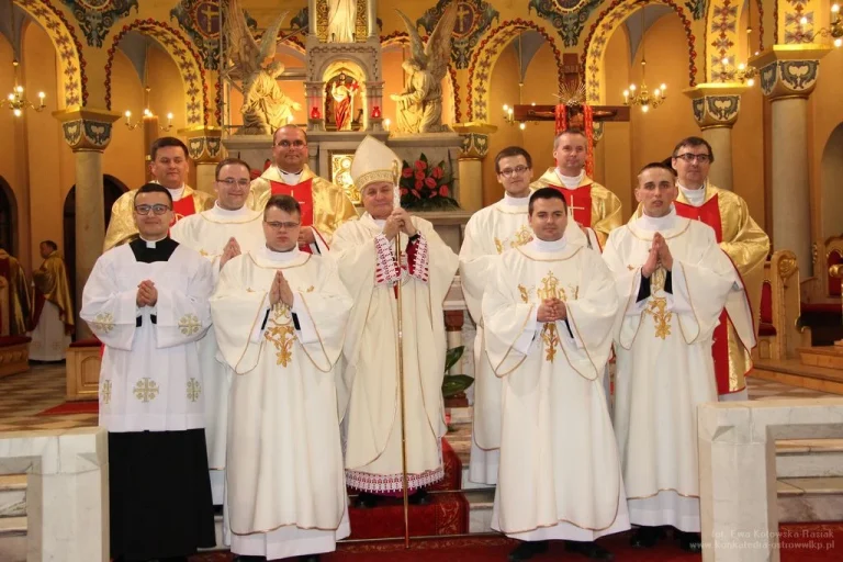 Święcenia diakonatu
