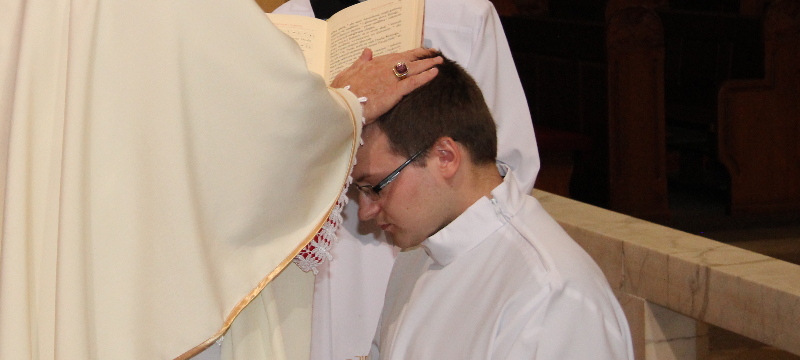 Syn naszej parafii przyjął święcenia diakonatu
