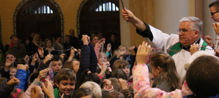 Poświęcenie różańców