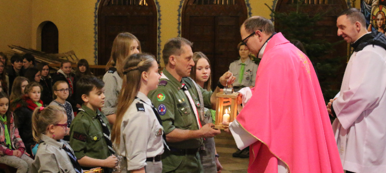 Betlejemskie Światło Pokoju w Konkatedrze