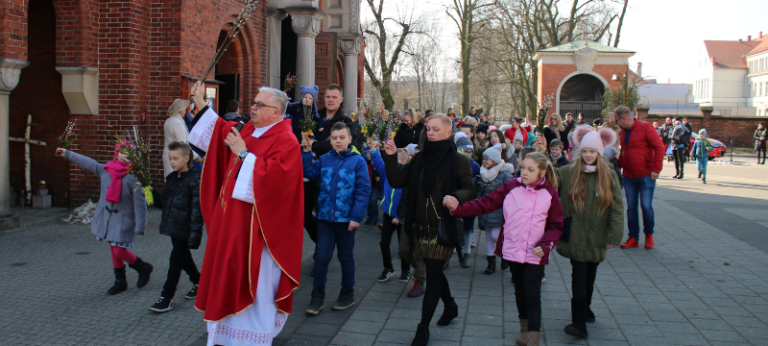 Procesja w Niedzielę Palmową