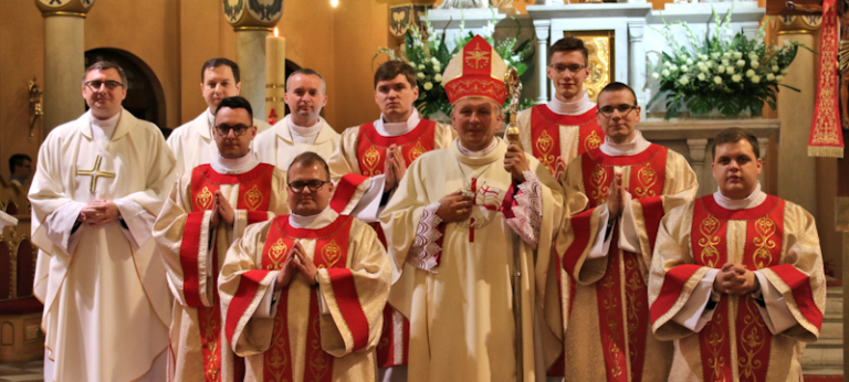 Święcenia diakonatu