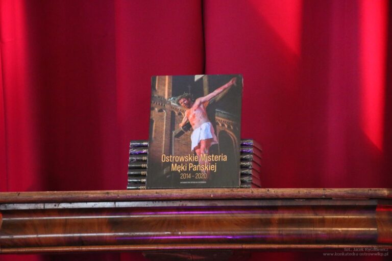Premiera albumu „Ostrowskie Misteria Męki Pańskiej 2014-2020”