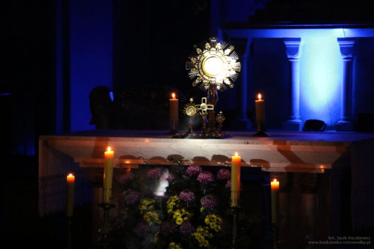 Czuwanie z Wszystkimi Świętymi