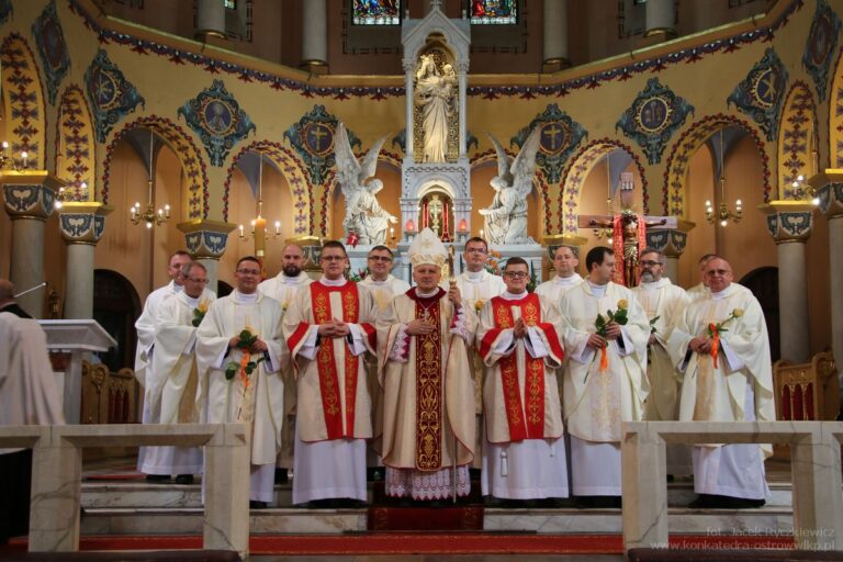 Święcenia diakonatu