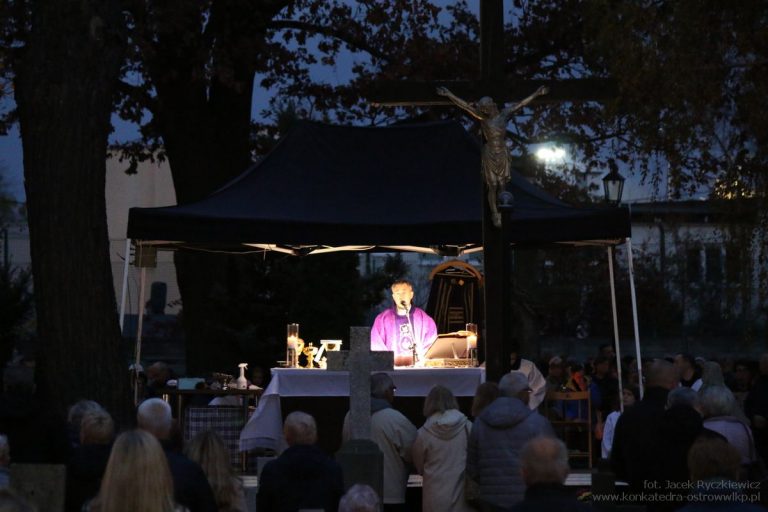 Dzień Zaduszny na Starym Cmentarzu