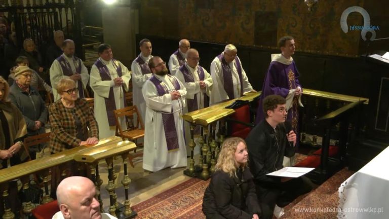 Maturzyści z II LO na Jasnej Górze