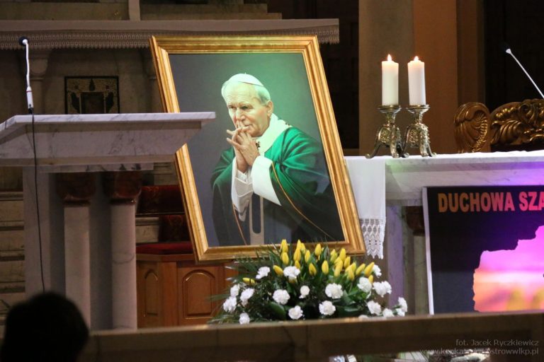 Czuwanie w 18. rocznicę śmierci św. Jana Pawła II