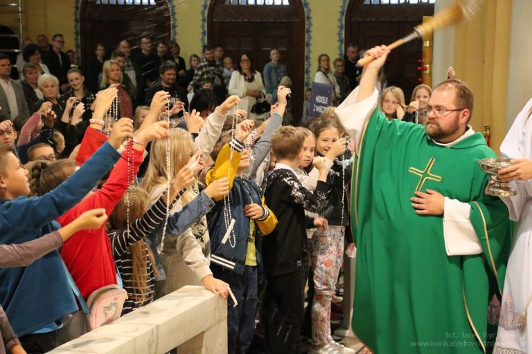 Poświęcenie różańców