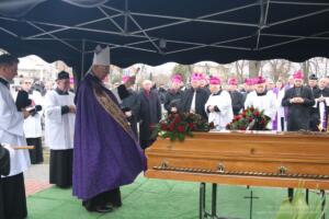 Pogrzeb ks. biskupa Teofila Wilskiego