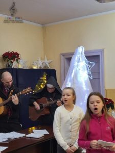 0-scholka-2latka-przyg-swiat-006