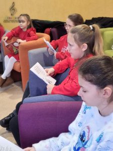 0-scholka-2latka-przyg-swiat-007