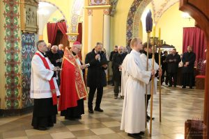 Drogą ubóstwa z ostrowskimi środowiskami twórczymi